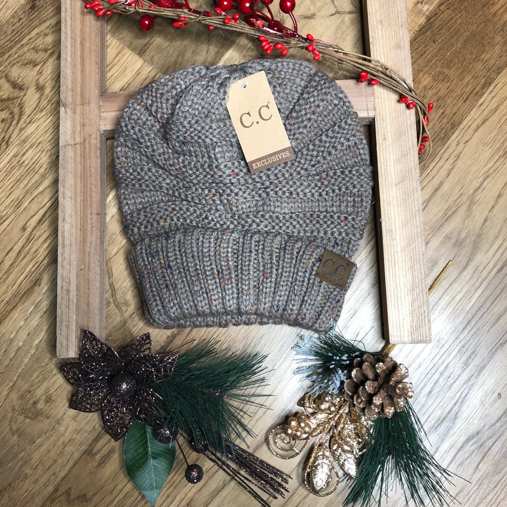 New CC Slouchy Beanie In Flecked Taupe - Picture 5 of 8